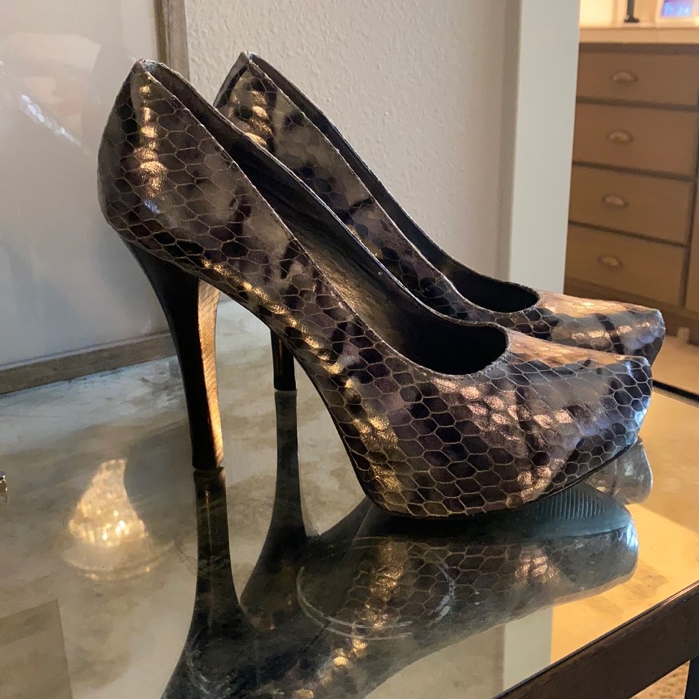 Size 9 snakeskin platform heels